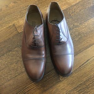 Johnston and Murphy Size 11M Men’s Dress Shoes